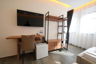 Hotel Besfort - 5