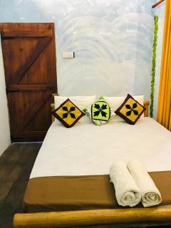 Lakeside Haven Resort - 6