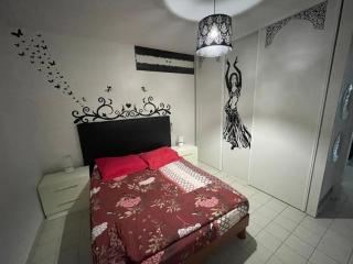 Evasion orientale au coeur de Fort-de-France appartement entier T3 - 2