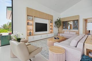 NEW 6 Bedrooms Oceanfront LUXURY villa on Tar Bay with Pool - 7