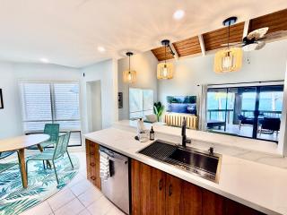 Luxe Oceanfront Family Oasis with amazing views - 2