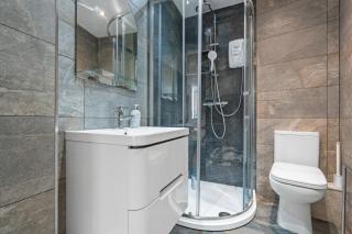 Leeds Central Apartments - Free parking - 4