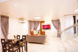 Goldleaf Suite - 6