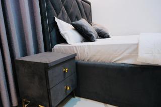 Goldleaf Suite - 5