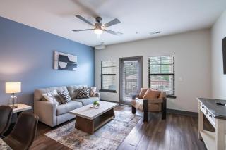 Landing Stylish 1BD Clubhouse Gym - 9