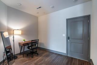 Landing Stylish 1BD Clubhouse Gym - 5