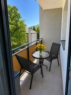 Apartmán centrum BB s balkónom a parkovaním - 2