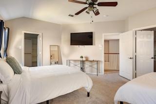 Prospect Haus Stone Oak - 7