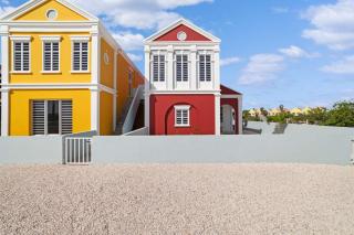 Laguna Serena Villa stylishly furnished villa with a large outdoor space and a private pool - 7