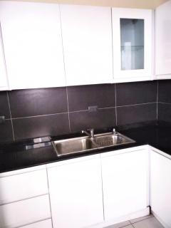 Modern 3 bedroom apartment at the city center - 4