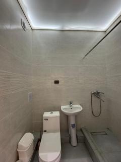 Uzmakon Golden House 485 - 2