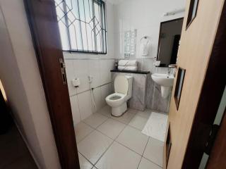 Ary Homestay Nyali- 1 bedroom Behind City Mall - 6