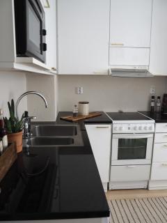 Unique seaside 2-bedroom apartment with private yard & sauna - 1