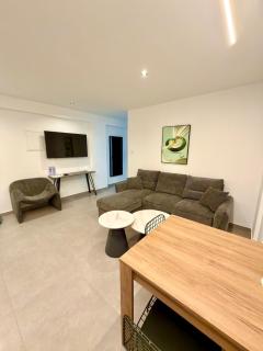 Living Boutique Apartments Adults Only - 4
