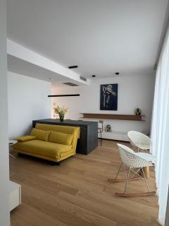 Beachfront Apartment - One Mamaia Nord - 2