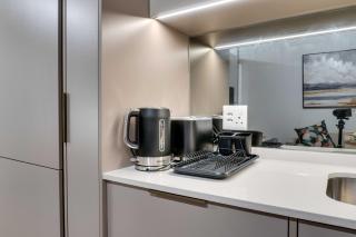 Mod Scene at One Rosebank - 2