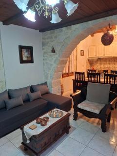 Chrysi's Boutique Traditional guesthouse - 8