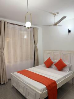 Classy Couzy Suites - 2