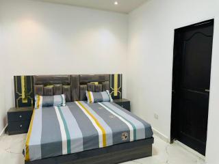The Fahn Guesthouse - 5