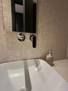 The Diamond stay at Ledra Street - 8