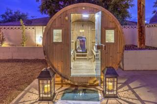 Vegas Mansion: Pool, Spa, Sauna, Theatre, By STRIP - 7