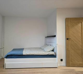 Apartament w Cieniu Zamku - 4