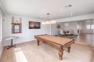 Vegas Mansion: Pool, Spa, Sauna, Theatre, By STRIP - 6