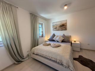 Donau-Loft New Luxury Family Apartment - 0