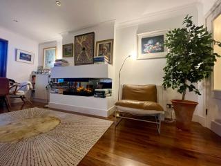 4 Harbour Town House - 1