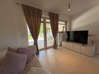 Donau-Loft New Luxury Family Apartment - 8