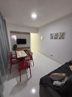 Casa espaçosa na Praia com Wi-Fi, Tv e 2 vagas de garagem - 8