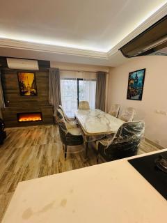 4 bed villa springs apartments - 1