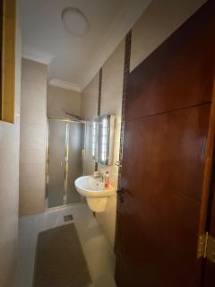 2 BR 130 sqm quite Apt Amman Khalda - 4