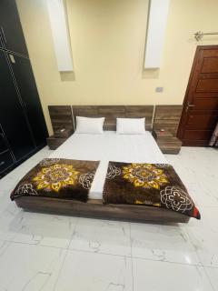 zam geust house - 0