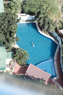 Cozy Alabang Condo with Pool and Near Malls & Airport - 3