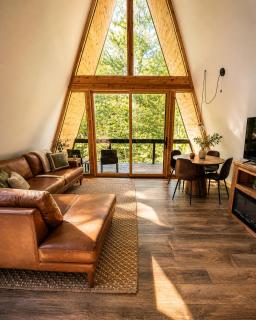 Black Gum Getaway-Cozy Forest A-frame Near Bentonville - 0