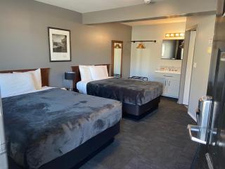 Monashee Lodge - Revelstoke - 2