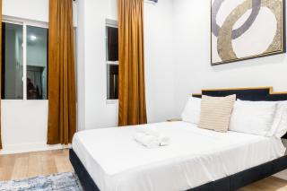 Modern 2-Bed Stay KitchenFast Wi-Fi - 4