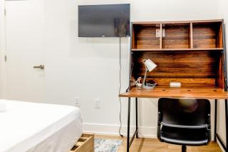 Modern 2-Bed Stay KitchenFast Wi-Fi - 5