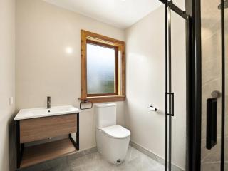 1860 Lawrence Cottage - 4