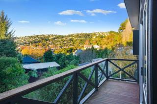 Port Hills Basecamp - Scenic Cashmere Stay - 4