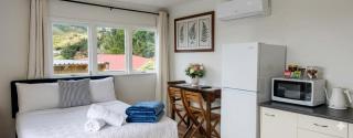 Cosy Studio Retreat - 1