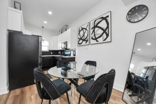 Houston Premier 3BR Near Airport & Downtown - 5