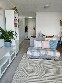 Mermaid Beach Apartment - 2