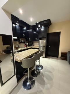 Suite #7 - 9