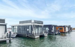 2 Bedroom Nice Ship In Lelystad - 0
