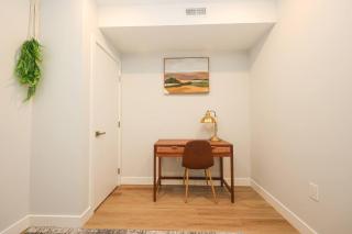 3Bdrm3Bath - Sleeps 10, WD, Wifi, Backyard, New - 2