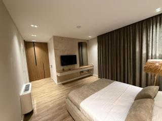Luxury Pool Villa Paskuqan - Lakeside - 4