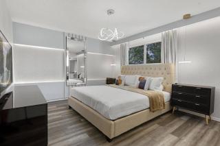 4 BD 3 BA Regal Palms 2725 CA - 5