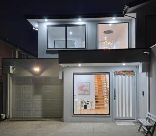 Modern Braybrook 3BR Near CBD Parking WiFi Stay - 3